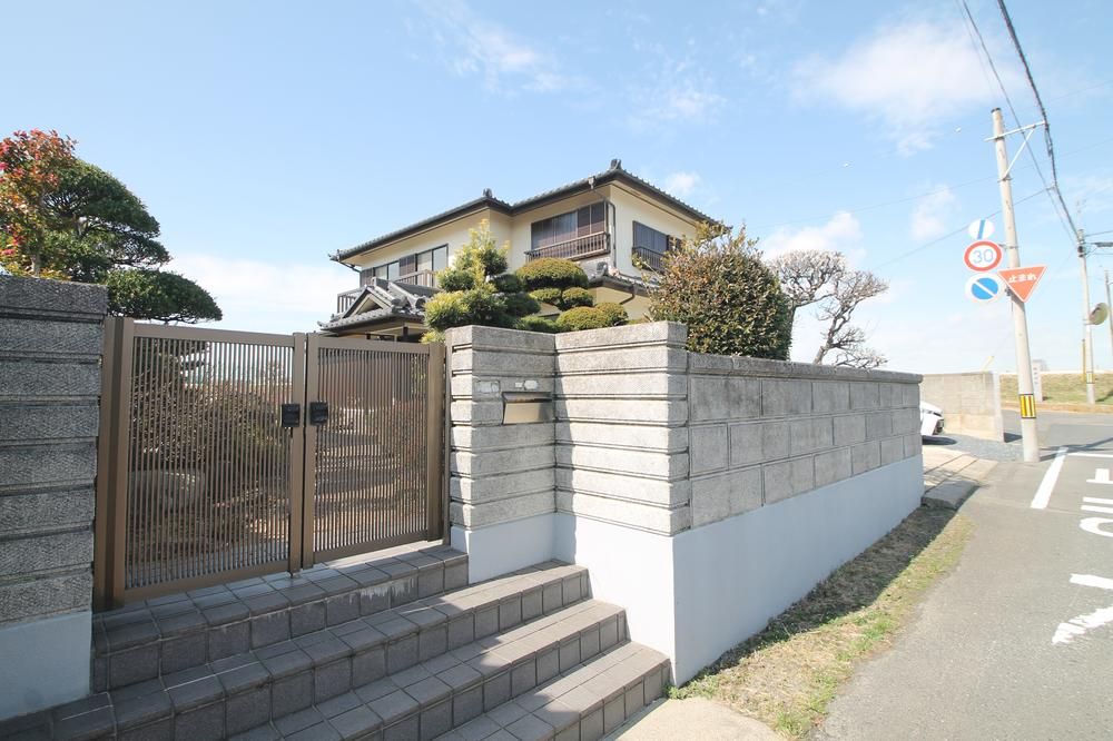 Renovated 6LDK House with Large Garden in Mito, Ibaraki - Thumbnail 2