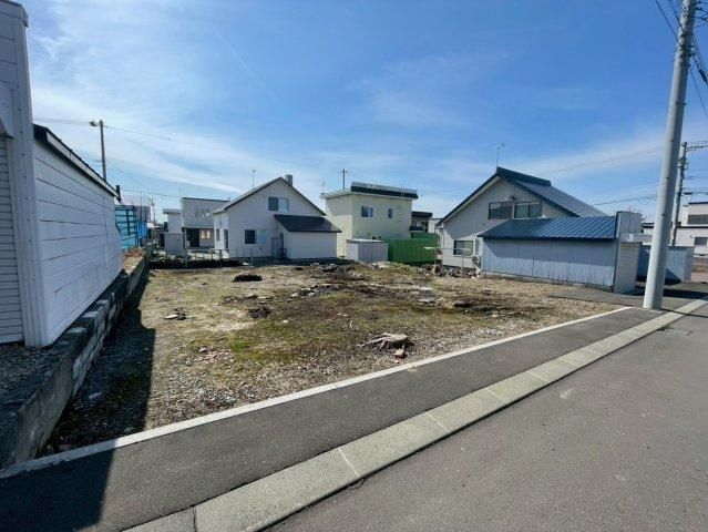 Land for Sale in Iwamizawa, Hokkaido - 237m2 Plot - Thumbnail 2