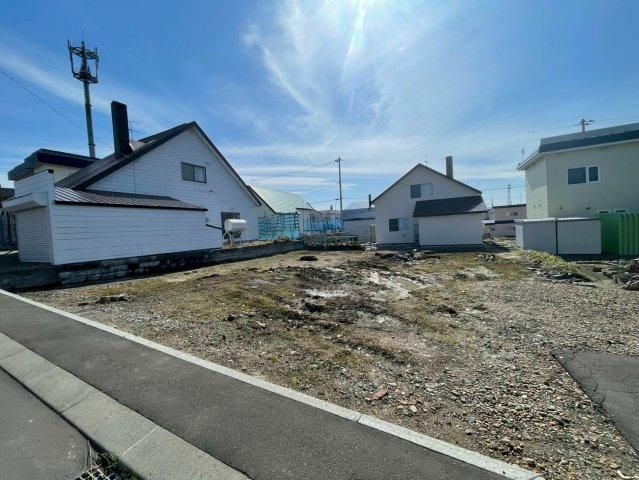 Land for Sale in Iwamizawa, Hokkaido - 237m2 Plot - Thumbnail 3