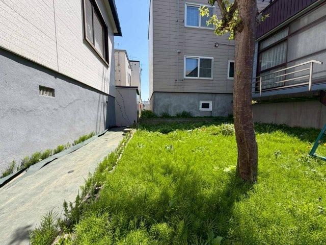 Land for Sale in Higashi-ku, Sapporo - 113.99m² Plot - Thumbnail 4