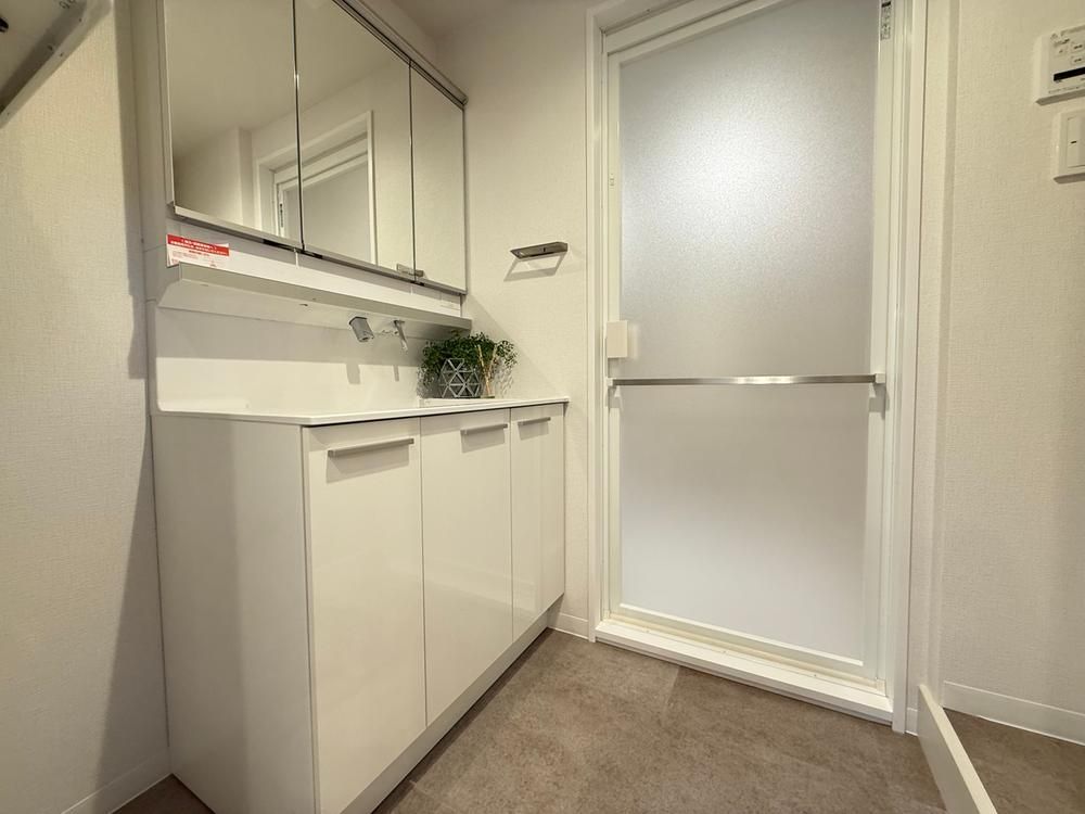 Renovated 3LDK Apartment Near Kotoni Station, Sapporo - Thumbnail 4