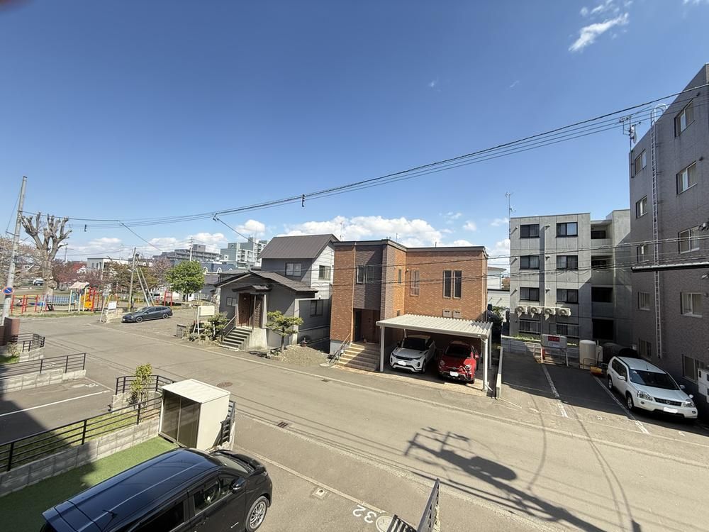 Renovated 3LDK Apartment Near Kotoni Station, Sapporo - Thumbnail 2