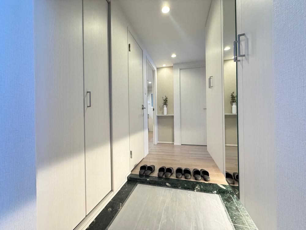 Renovated 3LDK Apartment Near Kotoni Station, Sapporo - Thumbnail 3