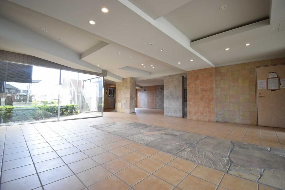 3LDK Apartment for Sale Near Akatsuka Station in Mito - Image 1