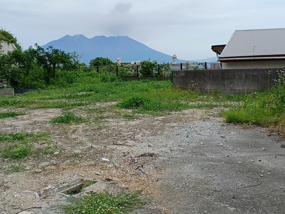 Land for Sale in Minamishinmachi, Kagoshima City - 414m2 - Thumbnail 4