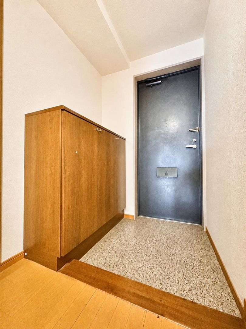 3LDK Apartment for Sale in Minami Ward, Yokohama | 101.61m² - Thumbnail 2