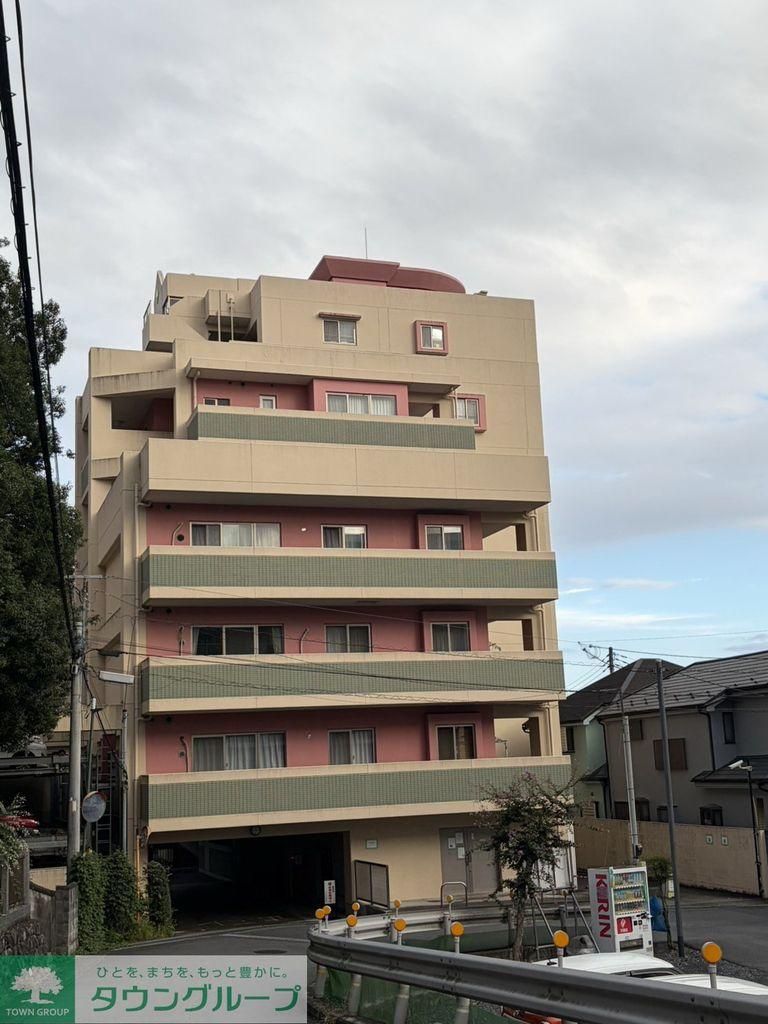 Alcyon Kawabe 3LDK Renovated Apartment Ome Tokyo - Thumbnail 2