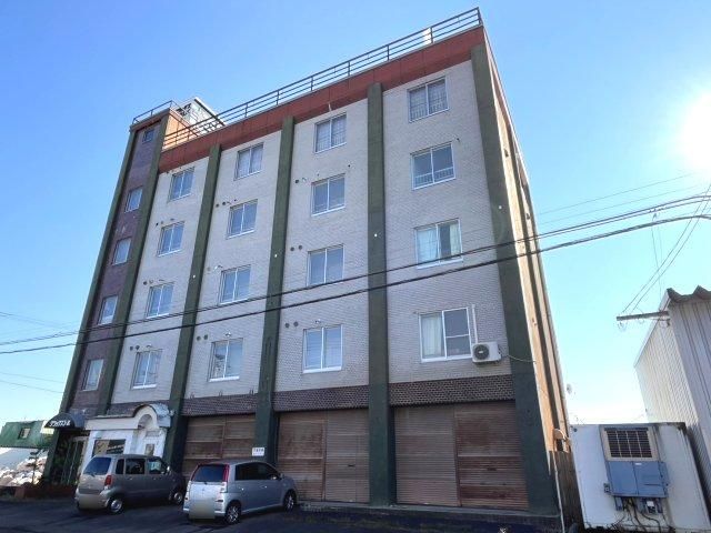 1LDK Renovated Apartment in Obihiro, Hokkaido for Sale - Thumbnail 2