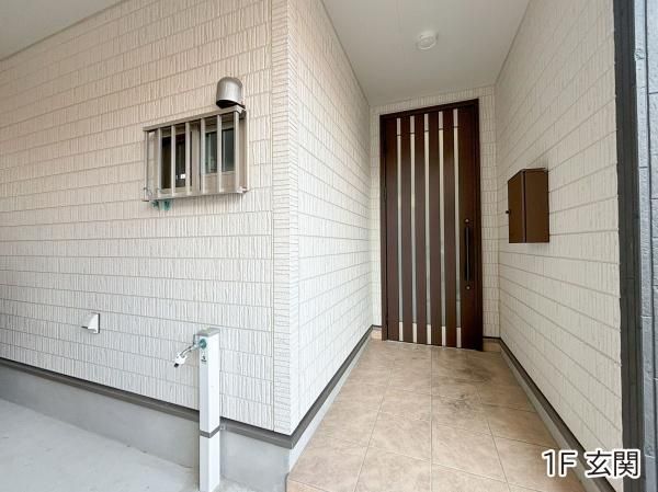 1LDK Custom-Built Home with Ocean View Loft in Yomitan, Okinawa - Thumbnail 3