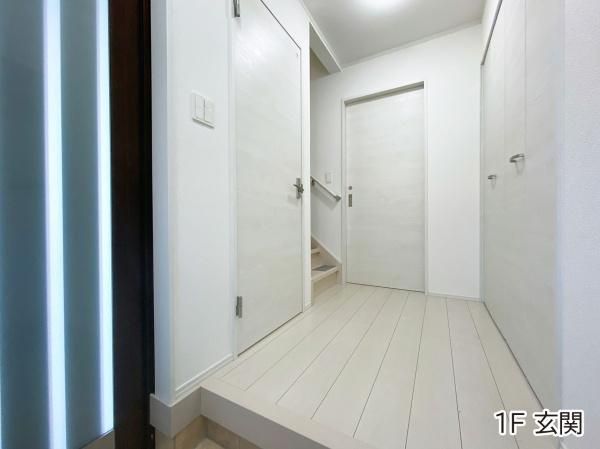 1LDK Custom-Built Home with Ocean View Loft in Yomitan, Okinawa - Thumbnail 4