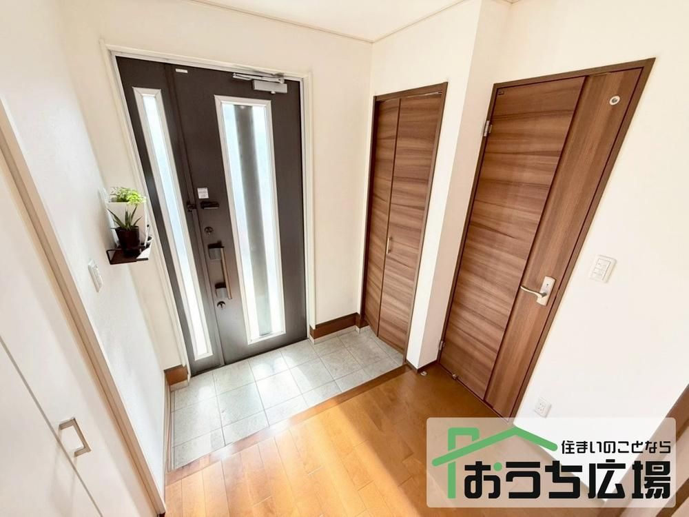 4LDK House for Sale in Ama City, Aichi - 102 sqm with Solar Panels - Thumbnail 3