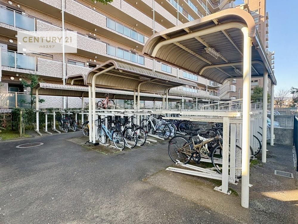 Renovated 3LDK Apartment in Toride City, Ibaraki - 70.48m2 - Thumbnail 4