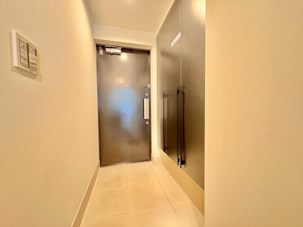 Renovated 3LDK Apartment in Aoba-ku, Yokohama for Sale - Thumbnail 2