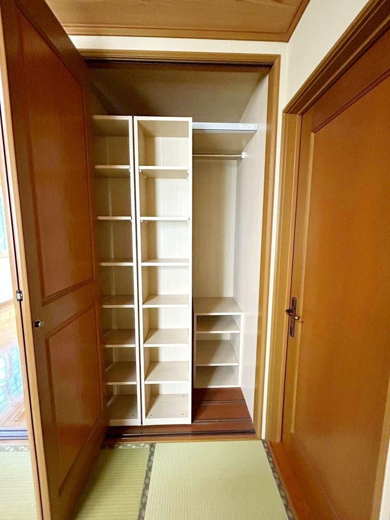 2LDK Detached House for Sale in Nishitokyo City, Tokyo - Thumbnail 3