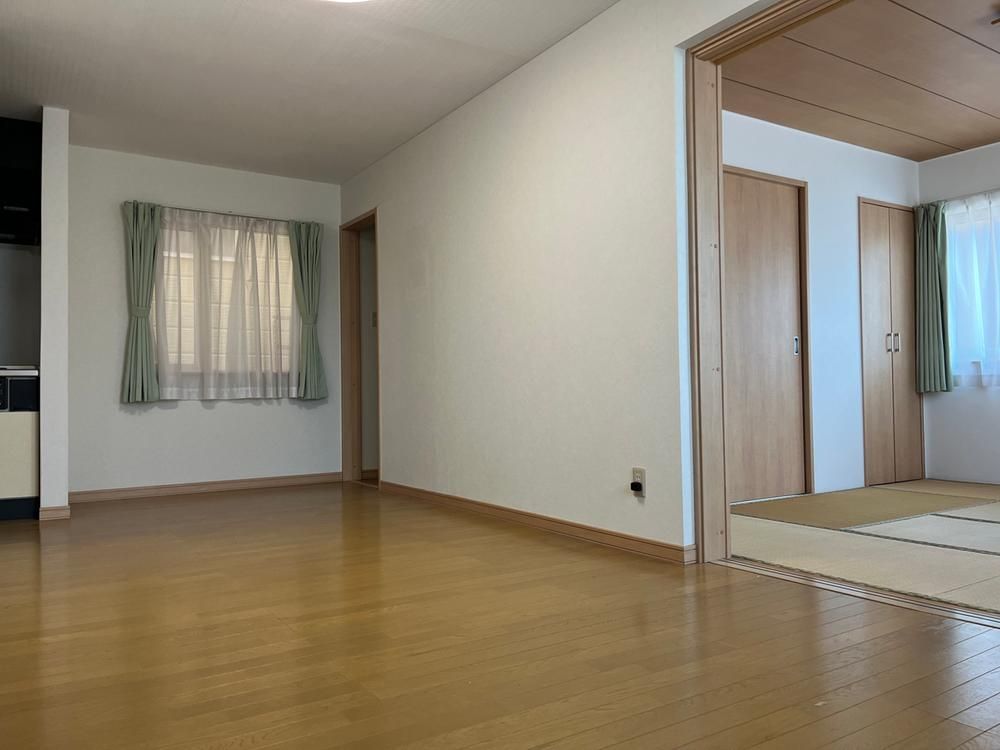 5LDK House for Sale in Toyohira-ku, Sapporo, Hokkaido - Thumbnail 4