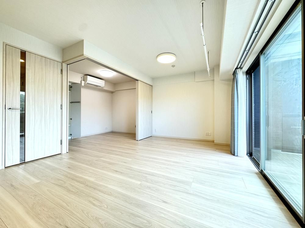 2LDK Apartment for Sale in Kami-Asao, Kawasaki - Thumbnail 4