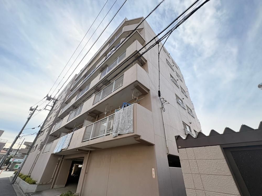 Renovated 2LDK Apartment in Kawasaki-ku, Kanagawa | 55.55m² - Thumbnail 2