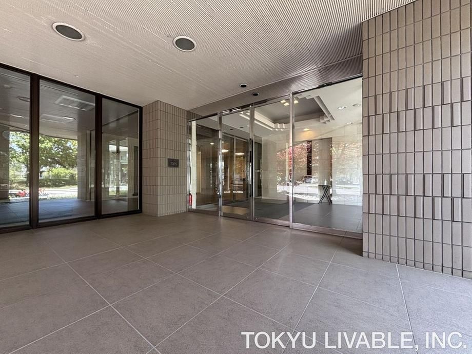 3LDK Apartment for Sale Near Shinrin Koen Station, Sapporo - Thumbnail 3