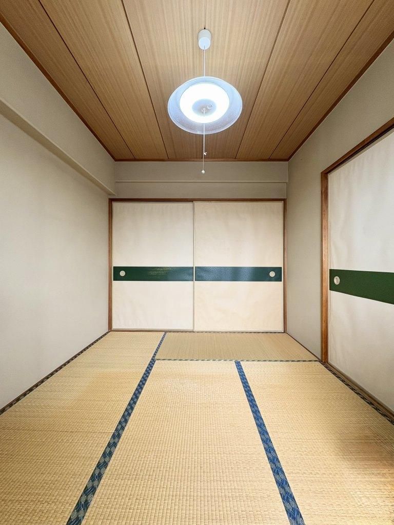 2DK Apartment for Sale in Yokohama Sakae Ward – 45.7 sqm - Thumbnail 4