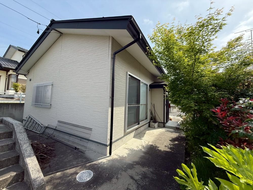 3DK Detached House on 264.85m2 Lot in Koriyama, Fukushima - Thumbnail 3