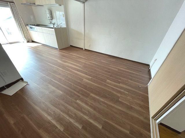 3LDK Apartment for Sale in Minami Ward, Saitama - Thumbnail 2
