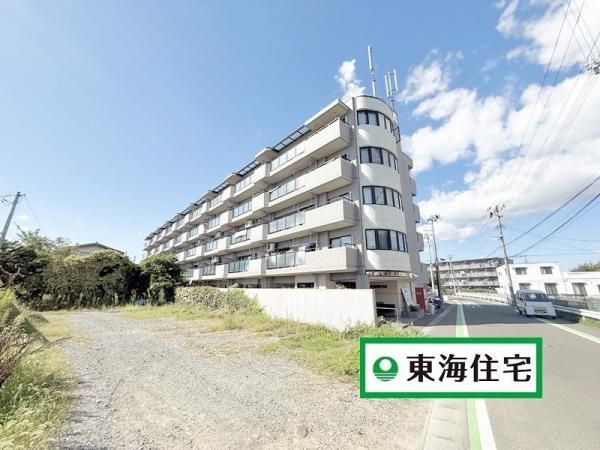 Renovated 3LDK Apartment in Sendai, Miyagi - 70.36m2 - Thumbnail 3