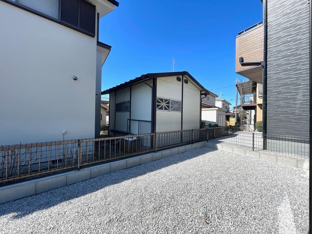Land for Sale in Hinode Town, Tokyo - Building Condition Plots - Thumbnail 2