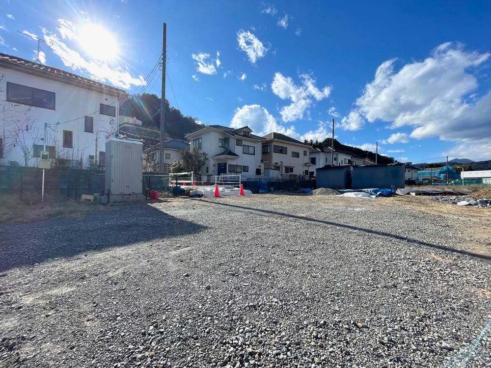 Land for Sale in Hinode Town, Tokyo - Building Condition Plots - Thumbnail 3
