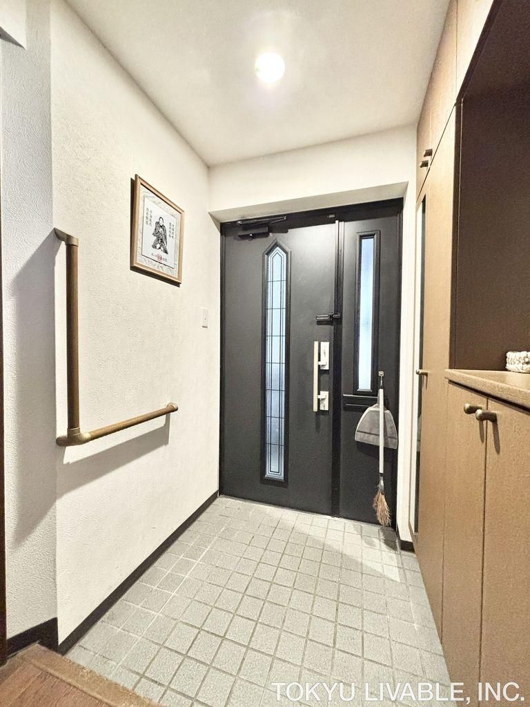 4-Story 6LDK House for Sale in Toyohira-ku, Sapporo - Thumbnail 2