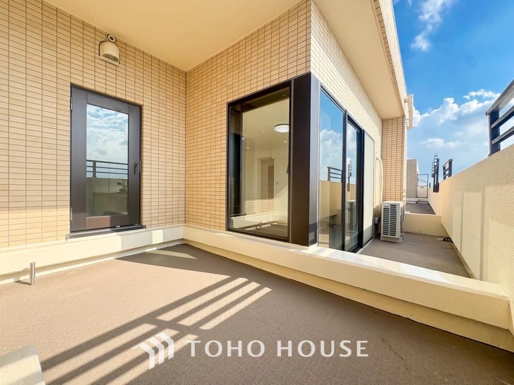 Spacious 4LDK Apartment with Roof Balcony in Kashiwa, Chiba - Thumbnail 3