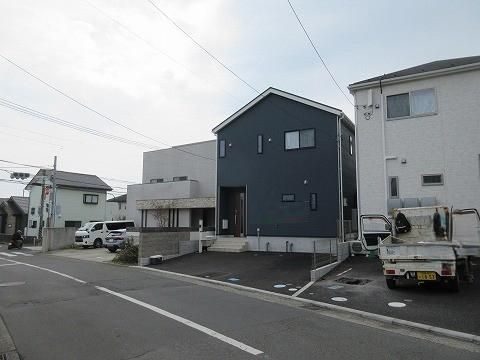 3LDK+S House for Sale in Hiratsuka, Kanagawa - 94.76m2 - Thumbnail 3