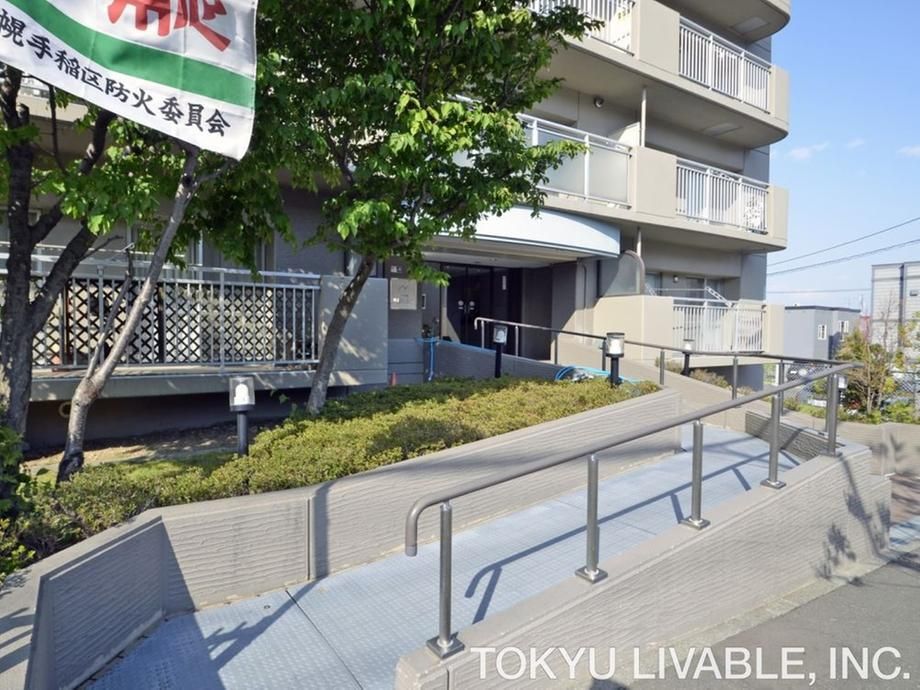 Renovated 3LDK Apartment in Teine, Sapporo - 79.75m2 - Thumbnail 4