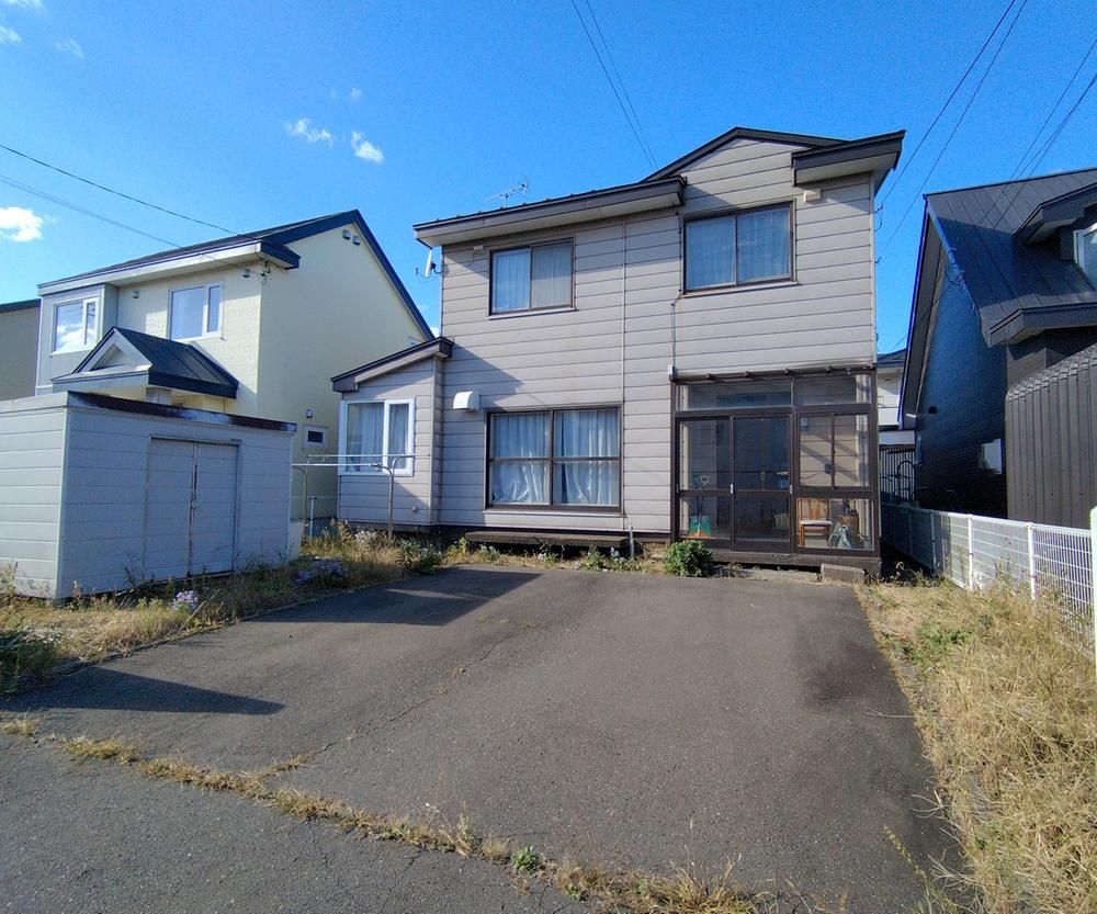3LDK House in Tomakomai, Hokkaido with 179.81m² Land - Thumbnail 3