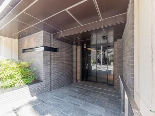 2LDK Apartment in Kanagawa Ward, Yokohama for Sale - Thumbnail 2