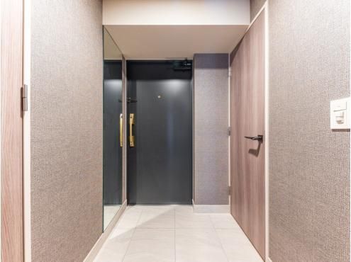 2LDK Apartment in Kanagawa Ward, Yokohama for Sale - Thumbnail 3