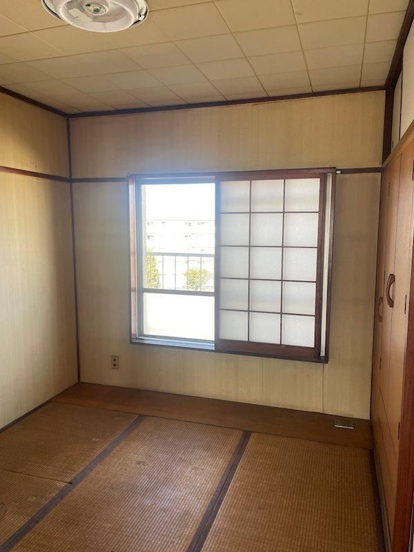 3DK Apartment for Sale in Saitama City, 48.85m2 - Thumbnail 3