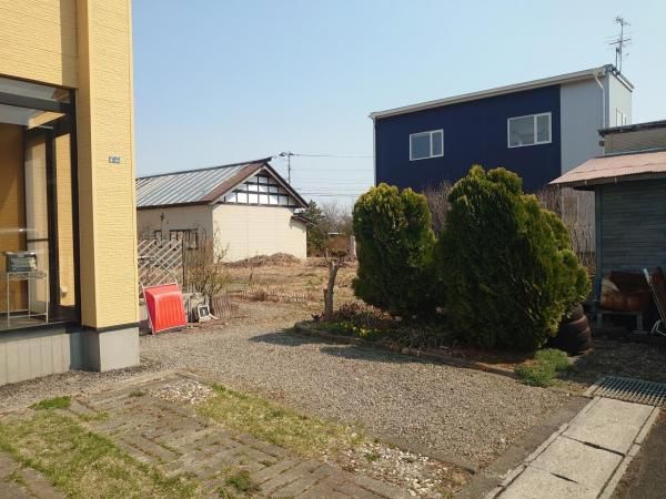 4LDK House with Large Garden in Hokuto City, Hokkaido - Thumbnail 3