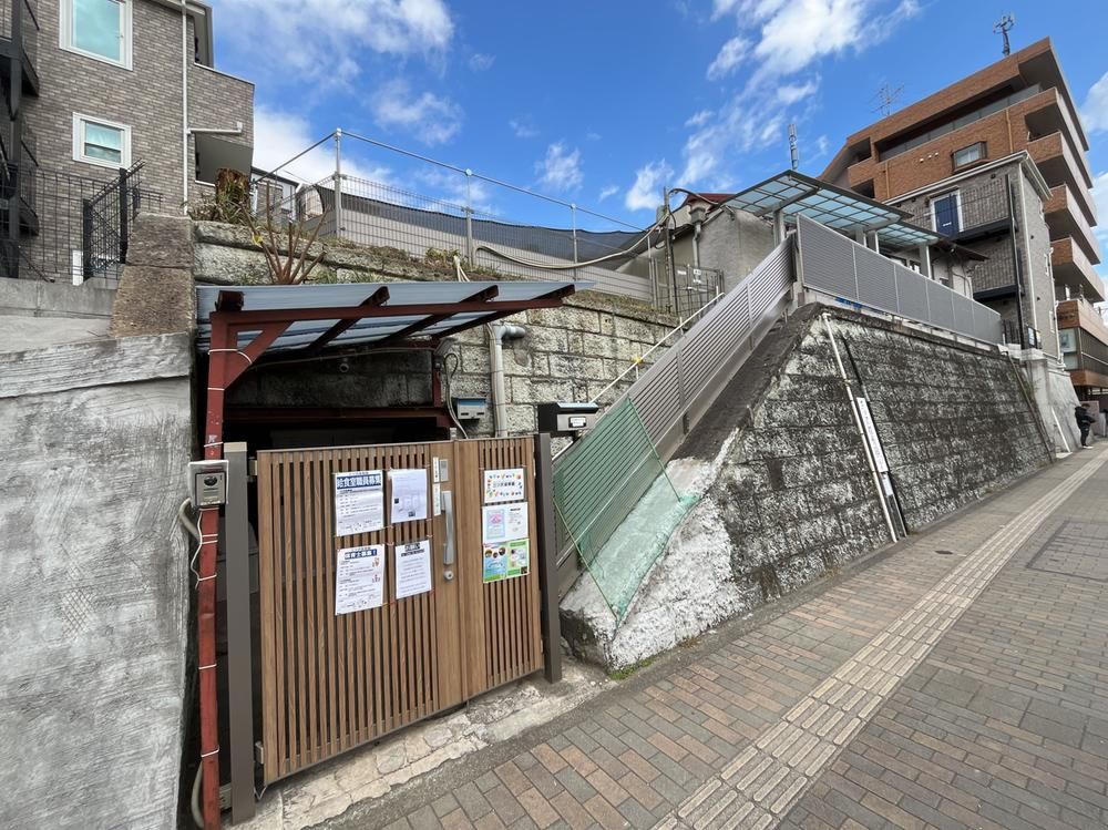 Land for Sale in Mitsuzawa Minami-cho, Kanagawa-ku, Yokohama - Thumbnail 3