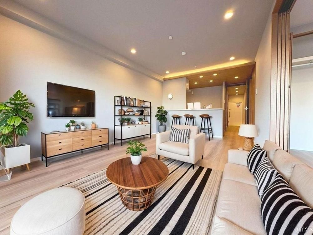 Renovated 3LDK Apartment in Sun Court Urayasu, Chiba - Thumbnail 4