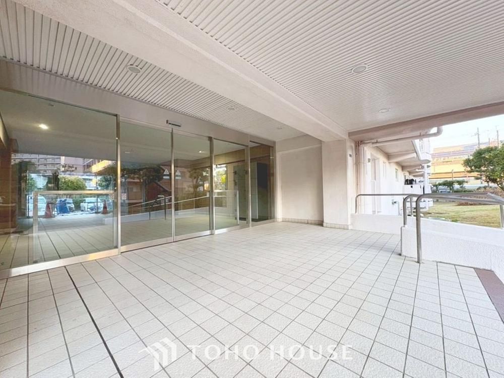 Renovated 3LDK Apartment in Sun Court Urayasu, Chiba - Thumbnail 3