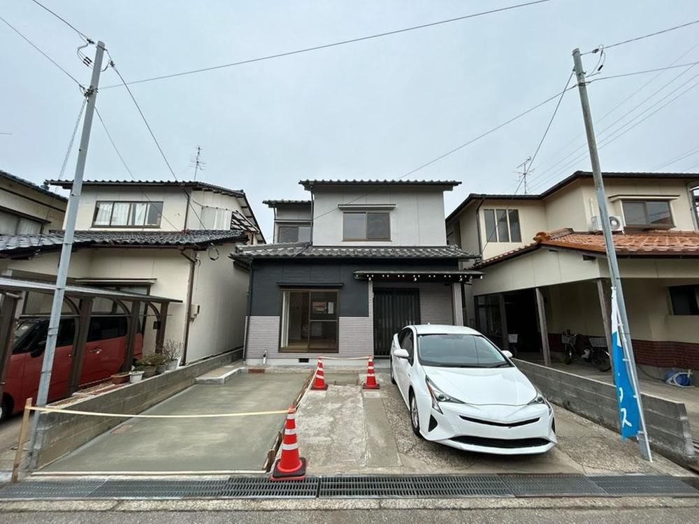 Renovated 3LDK House for Sale in Kanazawa, Ishikawa - Thumbnail 2