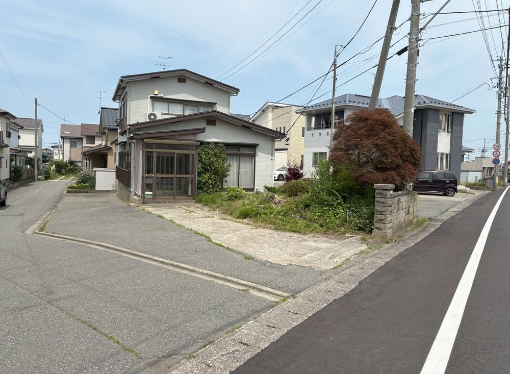 5DK Detached House in Akita City for 9,300,000 Yen - Thumbnail 4