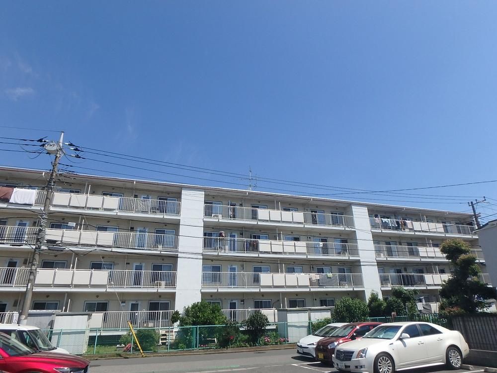 Renovated 2LDK Apartment in Funabashi Near Kita-Narashino Station - Thumbnail 2
