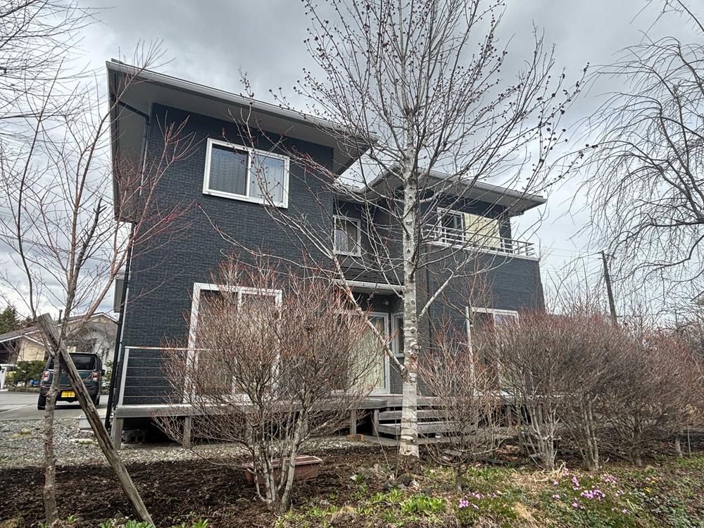 4LDK Detached House for Sale in Karuizawa, Nagano - Thumbnail 3