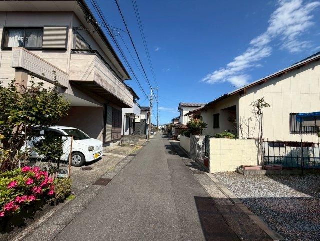 2LDK House for Sale in Miyazaki City - 17.8 Million Yen - Thumbnail 2