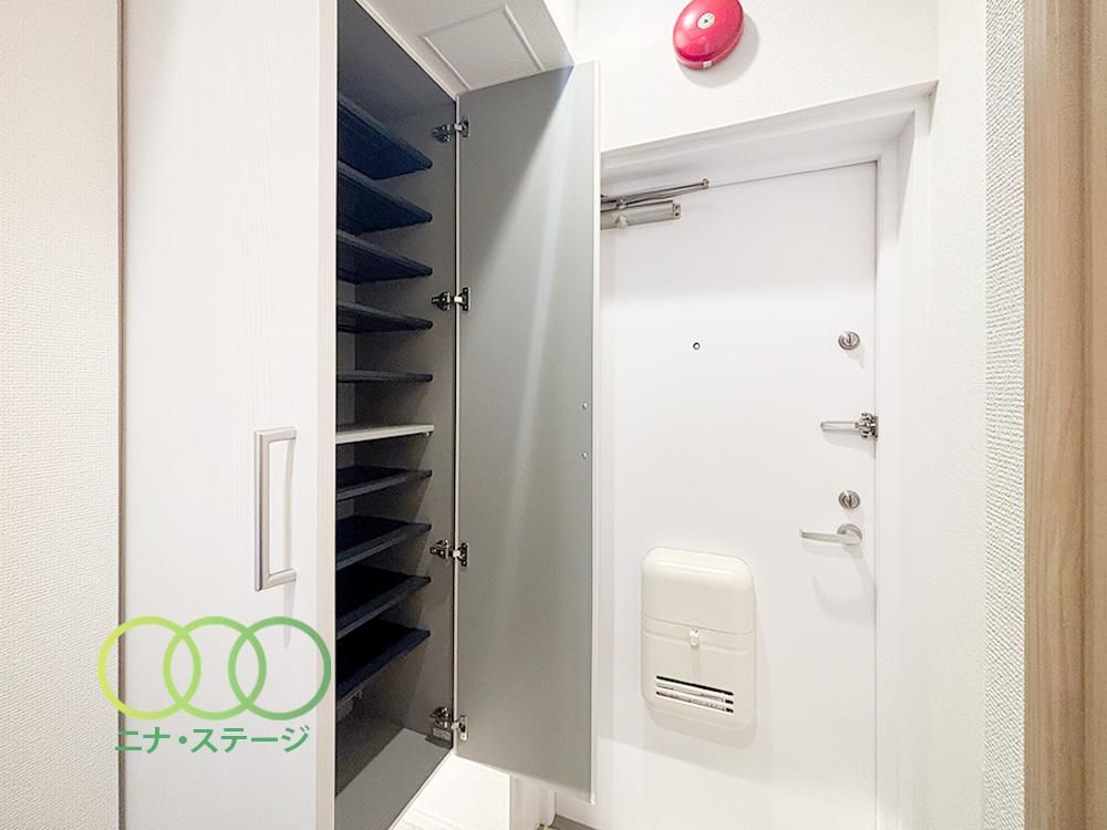 Renovated 3LDK Apartment for Sale in Nerima, Tokyo - Thumbnail 4