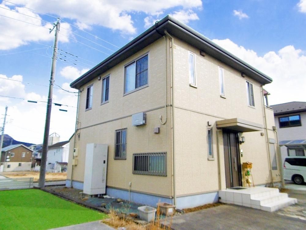 4LDK Sekisui Heim House with Solar Power in Utsunomiya - Thumbnail 2