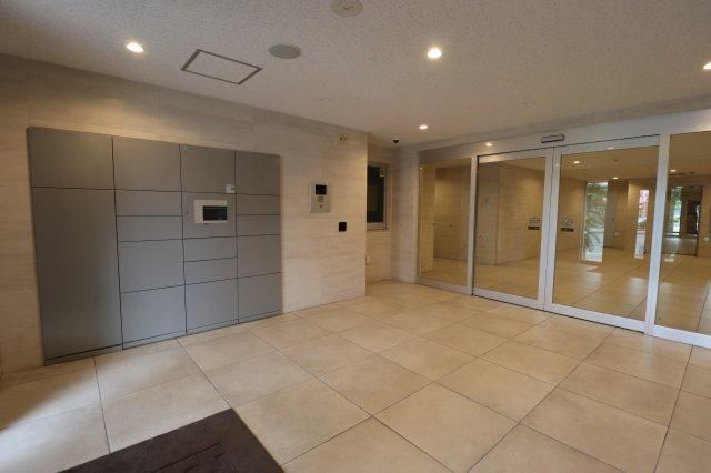 2LDK Apartment in Urasoe, Okinawa - 55.37 sqm - Thumbnail 3