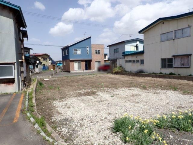Land for Sale in Kuroishi City, Aomori - 300.75 sqm - Thumbnail 2