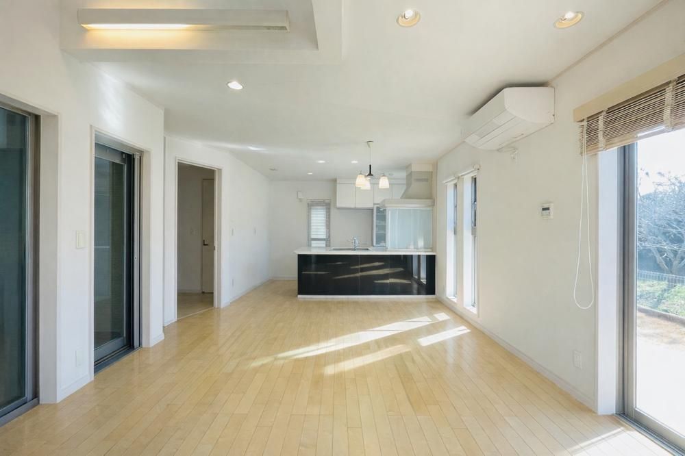 3LDK Detached House in Inzai with South Garden and Parking - Thumbnail 4